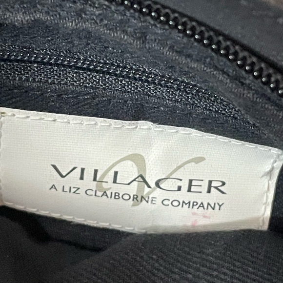 👝Liz Claiborne Villager Crochet Small Crochet Crossbody Bag. Black and Beige.👝 - Picture 5 of 9